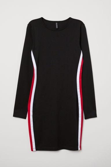 H & M - Vestido Entallado - Negro