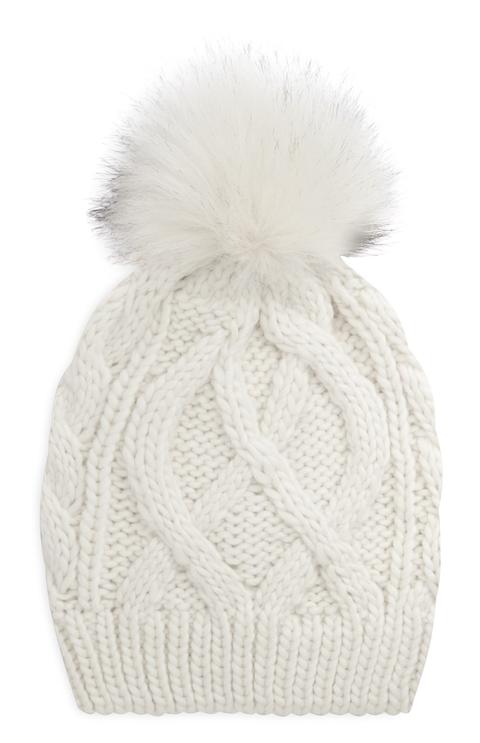 Gorro De Punto De Ochos Con Pompón