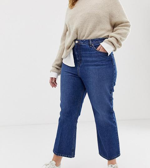 Vaqueros de campana cortos en azul - OUTFITBOOK