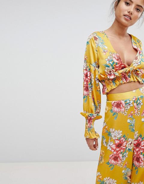 Prettylittlething - Top Corto A Fiori Con Scollo Profondo - Multicolore