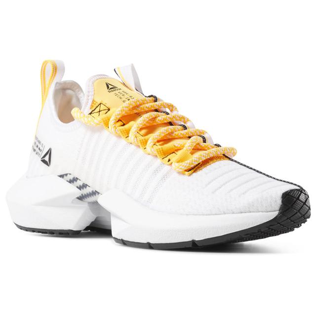 Tenis Sole Fury from Reebok on 21 Buttons