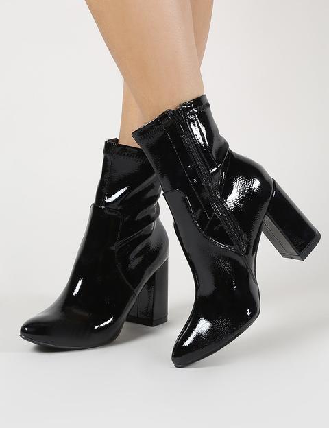 Raya Pointed Toe Ankle Boots In Black 