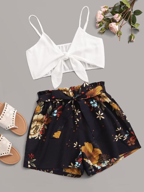 Shorts Con Cintura E Stampa Floreale E Top Corto Con Bretelle Sottili E Nodo Frontale