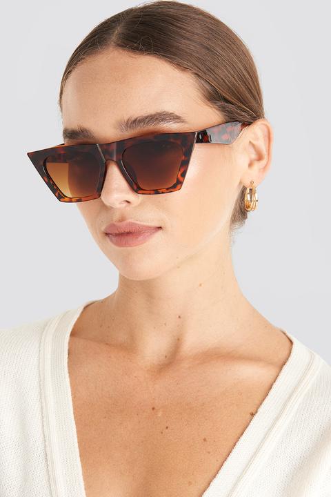 Sharp Square Cateye Sunglasses Brown