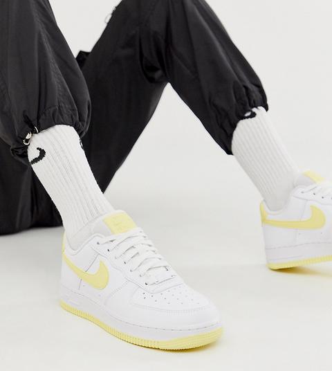 nike white & yellow air force 1 07 trainers