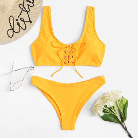 Set Bikini Top Con Collo Rotondo Con Lacci E Perizoma