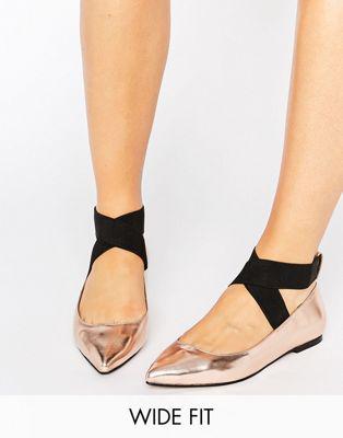 Asos - Lyle - Ballerine Pianta Larga Con Elastici - Beige