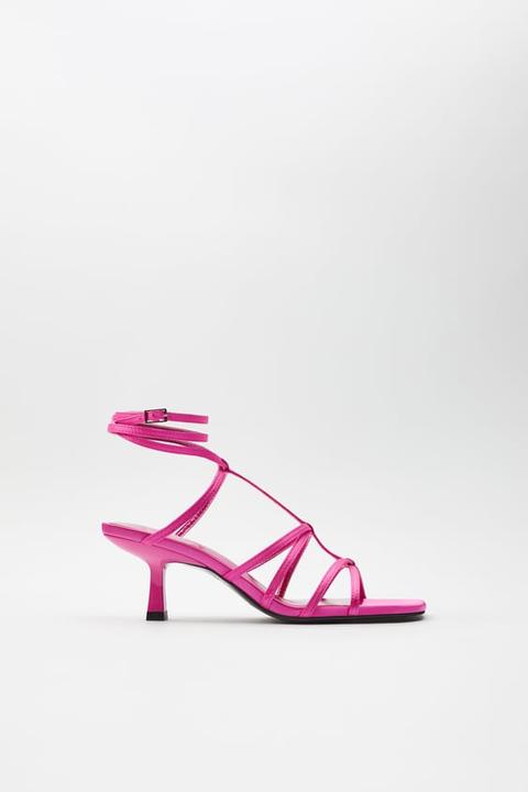 Sandales À Talons Satinées À Brides