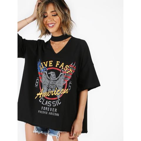 T-shirt Nera Alla Moda Con Scollo A V