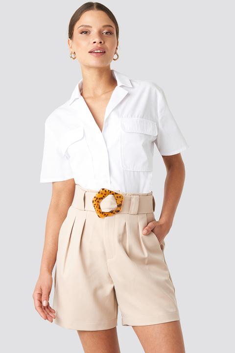 Asymmetric Buckle Belted Shorts Beige