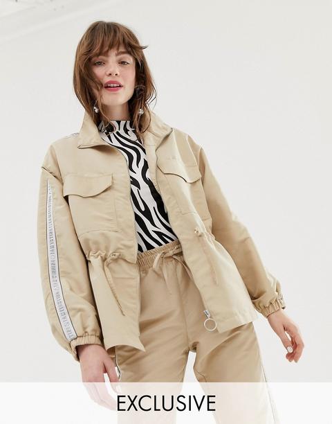 Monki - Giacca Oversize Beige Multitasche Con Coulisse - Beige