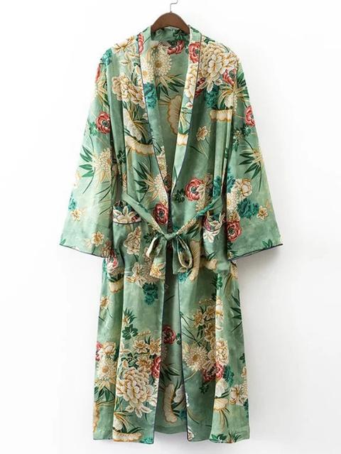 Kimono Largo Con Estampado Y Cordón