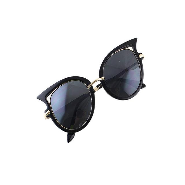 Occhiali Da Sole A Gatto Neri from SheIn on 21 Buttons