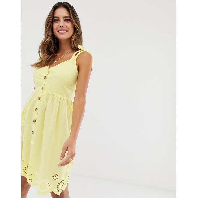 accessorize yellow dress