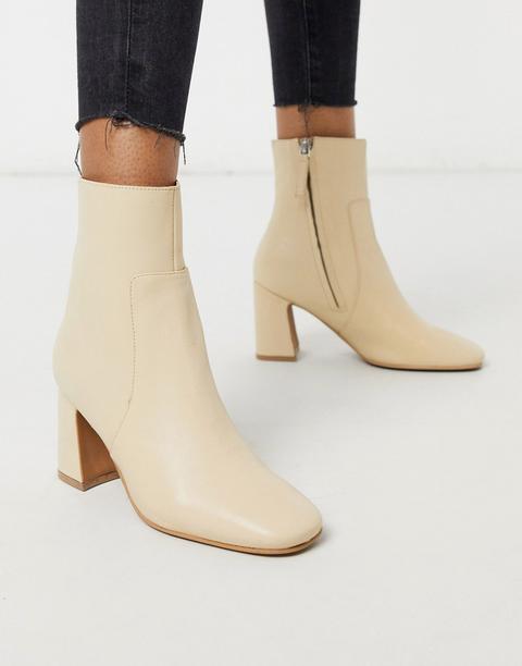 Topshop Leather Ankle Boot In Buttermilk-neutral