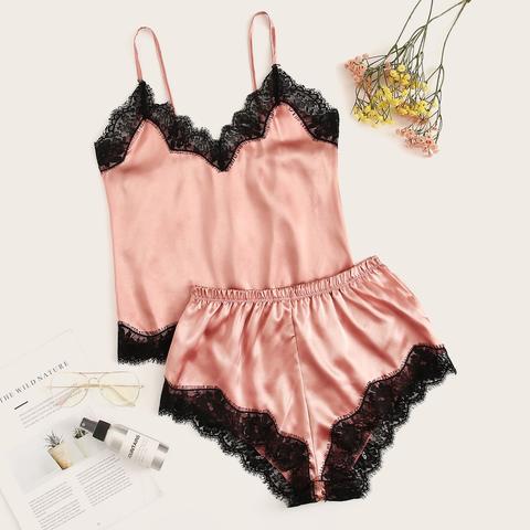 Set Pigiama Con Bretelle Sottile In Raso Con Pizzo
