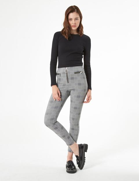 Pantaloni Principe Di Galles from Jennyfer on 21 Buttons