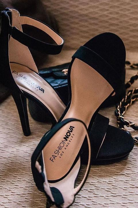 Fashion nova black clearance heels