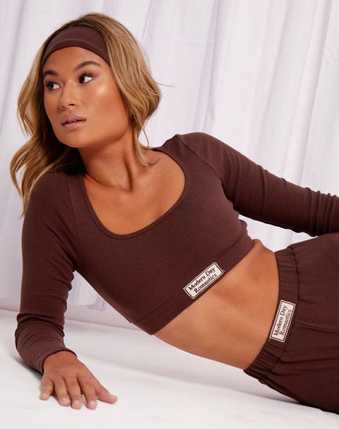 Esmera Top In Deep Mahogany Modern Day Label Embro