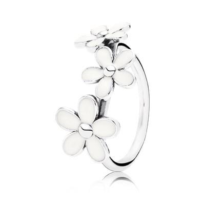 Triple Daisy Flower Ring