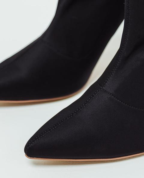 Botines Con Tacón De Aguja