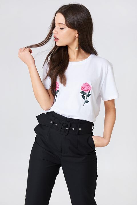 Na-kd Trend Flower Embroidery Tee - White