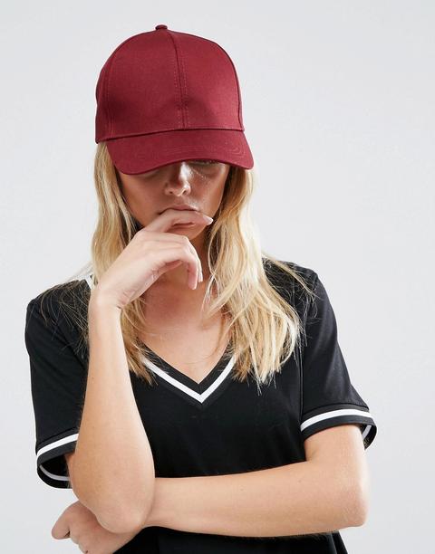 Gorra Lisa Con Nuevo Corte De Asos