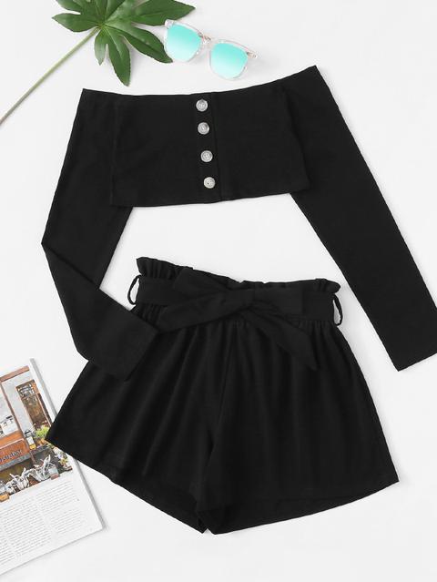 Top Senza Spalline Con Bottoni E Pantaloncini