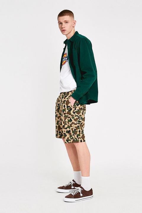 urban outfitters camo shorts