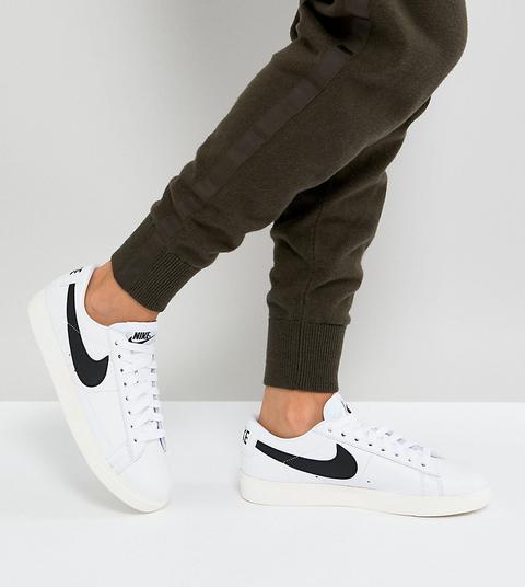 Nike - Blazer - Sneakers Nere E Bianche - Bianco from ASOS on 21 ... مخمه