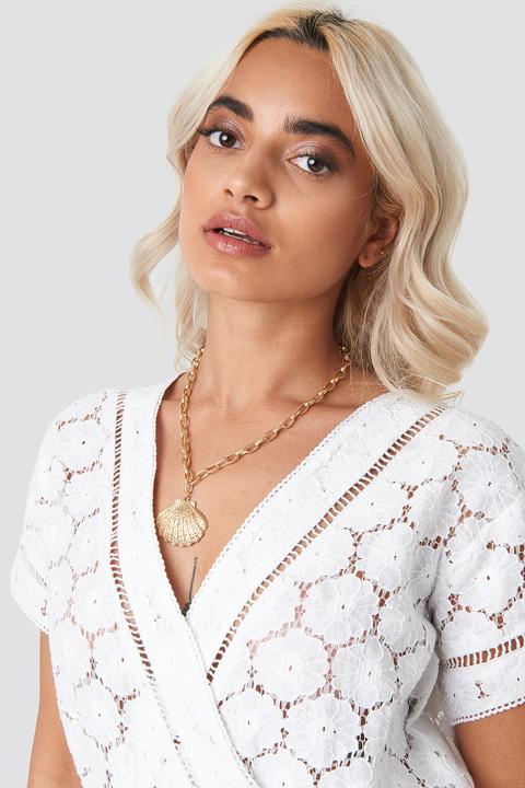 Chunky Chain Shell Necklace Gold