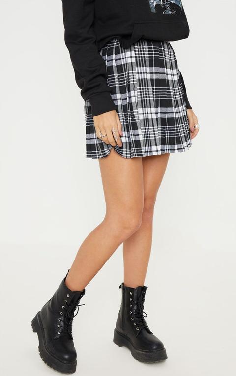 black tartan tennis skirt