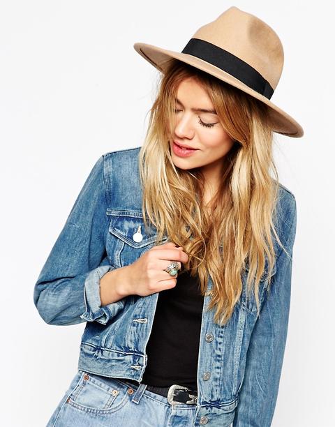 Sombrero Fedora De Fieltro Con Banda Ancha Y Borde Pespunteado De Asos