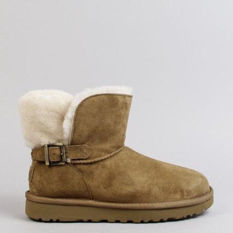 karel ugg