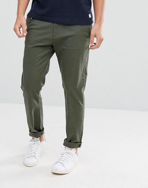 Chinos Ajustados En Caqui De Stradivarius