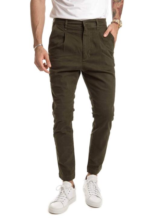 Pantalone Verde Oliva Modello Capri Con Pence