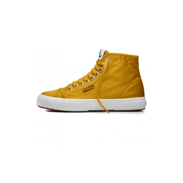 superga yellow