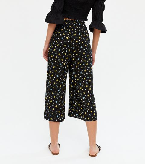 Black Ditsy Floral Wide Leg Crop Trousers New Look