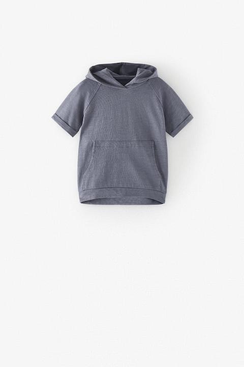 Hooded T-shirt With Pouch Pocket