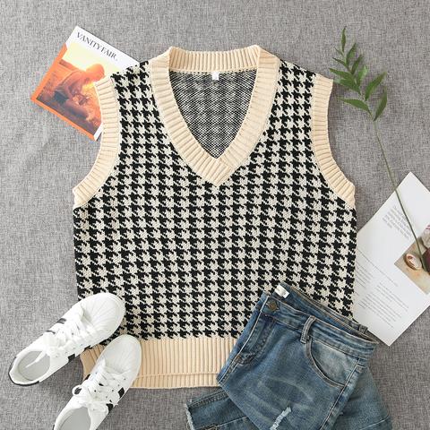 Houndstooth Pattern Sweater Vest