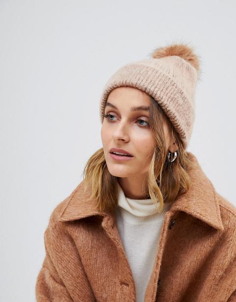 Gorro Esponjoso Con Pompón De Pelo Sintético De Asos Design