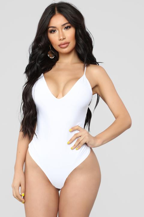 Sleek And Slay Bodysuit - White