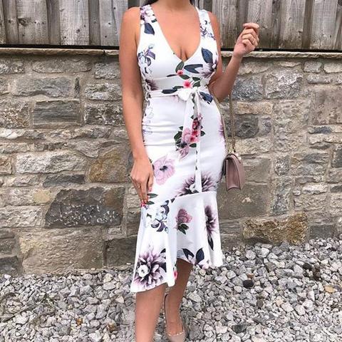 White Floral Plunge Front Fish Tail Hem Midi Dress