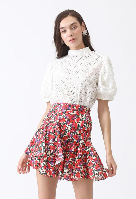 Zig Zag Eyelet Puff Sleeves Top