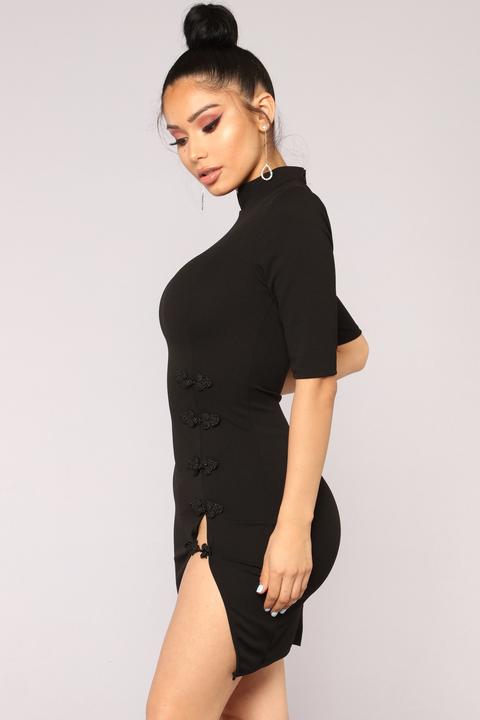 Fashion nova hotsell black slit dress