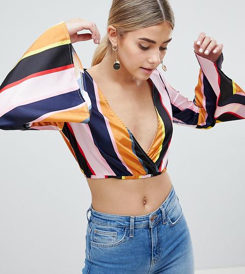 Top Corto A Rayas Con Manga Acampanada De Prettylittlething