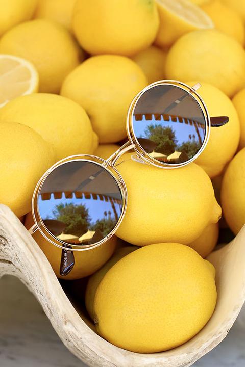 Saturn Gold Round Sunglasses