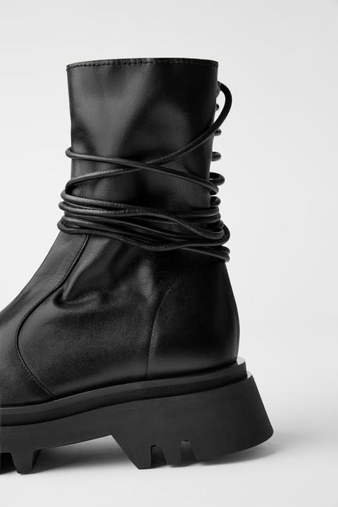Leather Tied Track Sole Ankle Boots