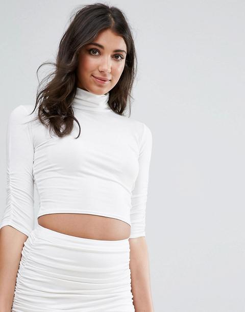 Missguided - Top Corto Bianco Con Collo Alto E Arricciature Sulle Maniche - Crema