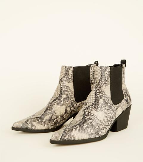 newlook snake boots